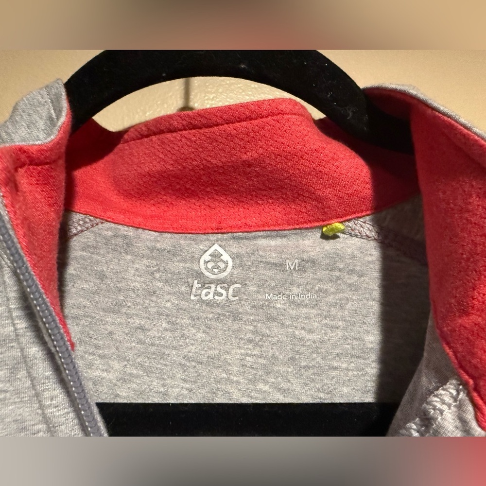 NWT Tasc Performance Pullover quarter zip Mens me… - image 7